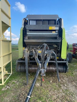 Presse à balles rondes Claas VARIANT 380
