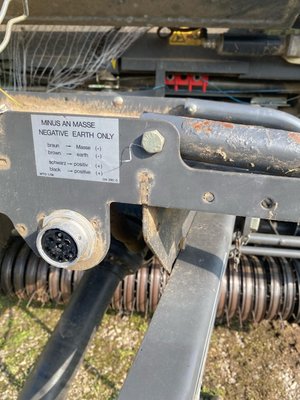 Presse à balles rondes Claas VARIANT 380