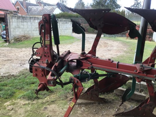 Charrue Kverneland LS95