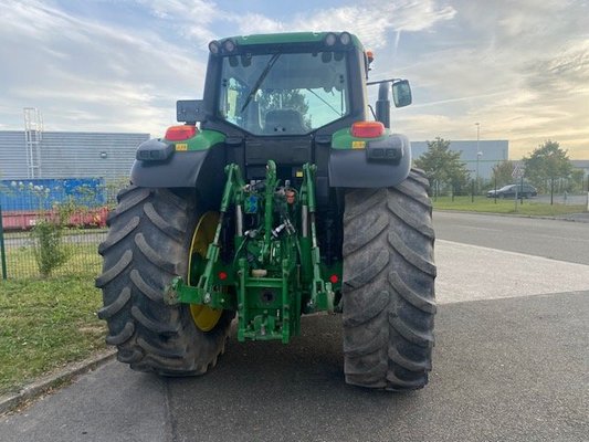 Tracteur agricole John Deere 6175M