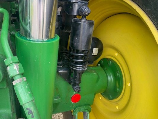 Tracteur agricole John Deere 6175M