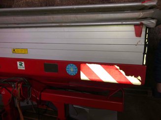 Distributeur d'engrais Kverneland EXACTAHL - 2
