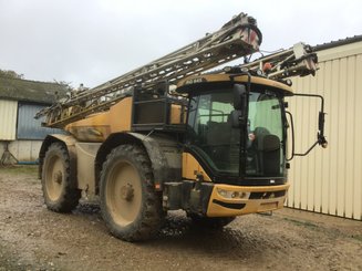 Pulvérisateur automoteur Challenger CHALL RG645B - 1