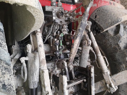 Tracteur agricole Massey Ferguson 7724D6EFFICIENT