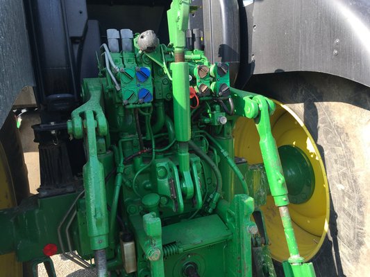 Tracteur agricole John Deere 6170R