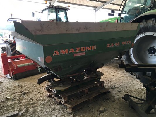 Distributeur d'engrais Amazone ZAM MAX