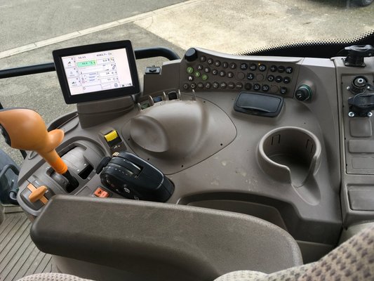 Tracteur agricole John Deere 6170R