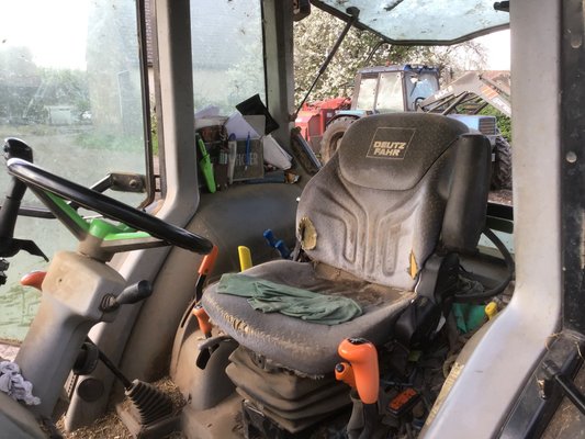 Tracteur agricole Deutz agrofarm 100