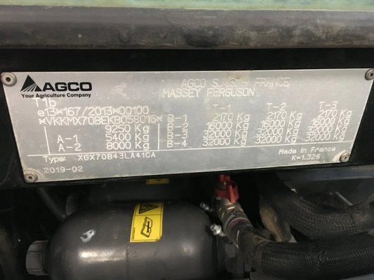 Tracteur agricole Massey Ferguson MF7715SD6