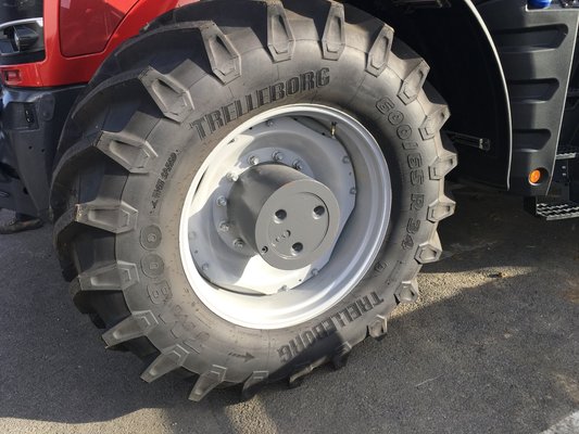 Tracteur agricole Massey Ferguson MF 8732S DVT EXCLUSIVE