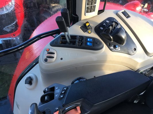 Tracteur agricole Massey Ferguson MF 7718S D6 EFFICIENT