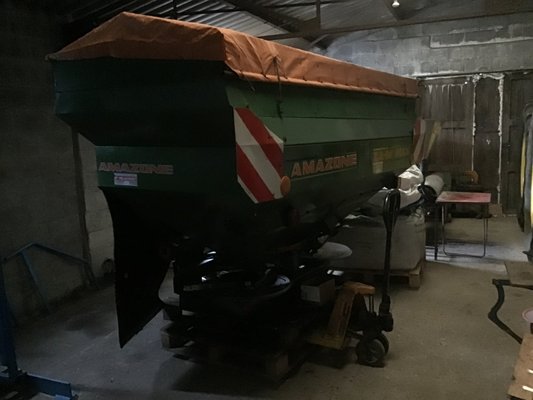 Distributeur d'engrais - AMA ZAM3000MAX