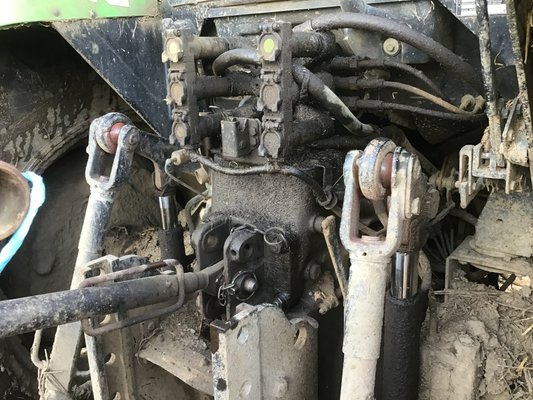 Tracteur agricole Deutz agrofarm 100
