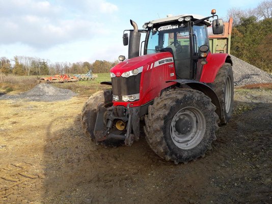 Tracteur agricole Massey Ferguson 7720 DYNA6