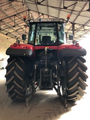 Tracteur agricole Massey Ferguson 7624