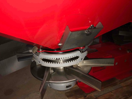Distributeur d'engrais Kverneland EXACTAHL