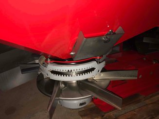 Distributeur d'engrais Kverneland EXACTAHL - 4