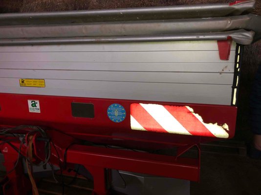 Distributeur d'engrais Kverneland EXACTAHL